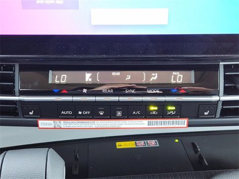 New 2026 Toyota Sienna XLE image 15