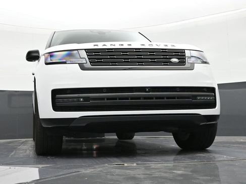 Used 2025 Land Rover Range Rover Long Wheelbase SE AWD/4WD image 27