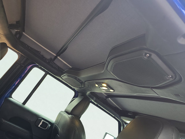 Used 2019 Jeep Wrangler Unlimited Sahara AWD/4WD image 17