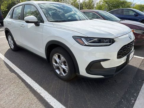 Used 2023 Honda HR-V LX image 3