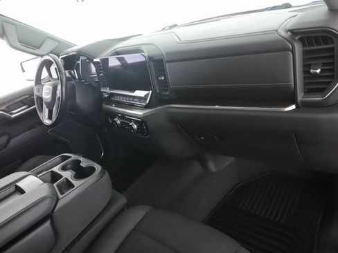 Used 2022 GMC Sierra 1500 SLE image 29