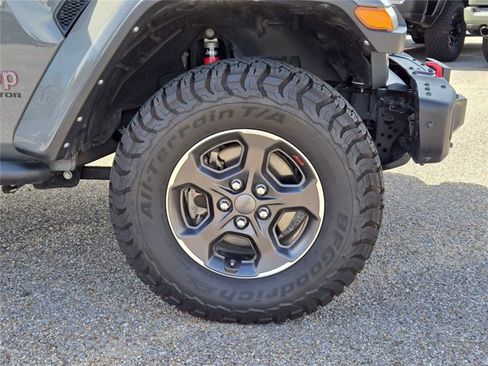 Certified 2021 Jeep Gladiator Rubicon AWD/4WD image 9