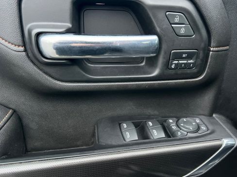 Used 2022 GMC Sierra 2500 AT4 image 11