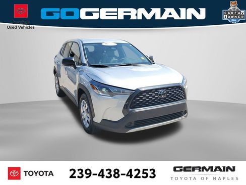 Certified 2025 Toyota Corolla Cross L FWD image 4