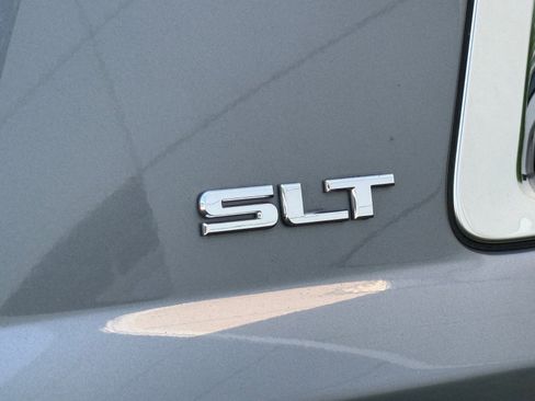 Used 2018 GMC Yukon SLT w/ Open Road Package RWD image 17