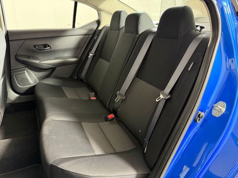 Used 2025 Nissan Sentra SV FWD image 18