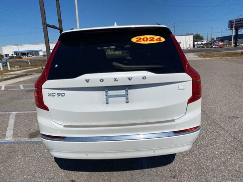 Used 2024 Volvo XC90 T8 Ultimate w/ Lounge Package image 4