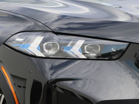Certified 2026 BMW X5 sDrive40i image 5
