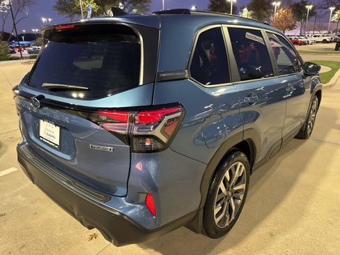 Used 2025 Subaru Forester Touring image 2