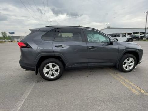 Used 2020 Toyota RAV4 XLE w/ Convenience Package AWD/4WD image 10