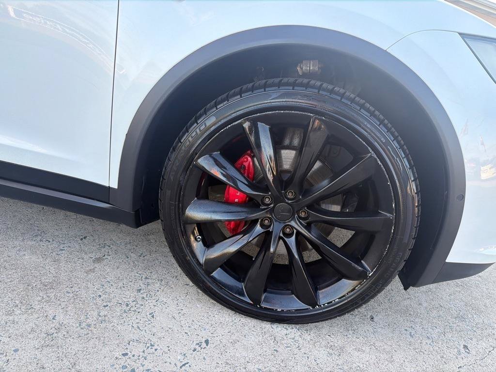 Used 2016 Tesla Model X Performance AWD/4WD image 34