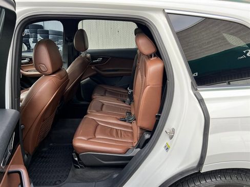 Used 2017 Audi Q7 3.0T Premium Plus w/ Premium Plus Package image 21