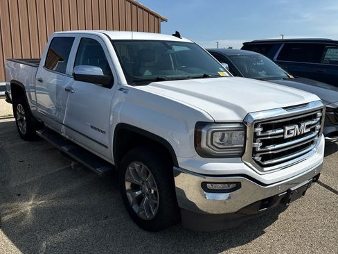 Used 2018 GMC Sierra 1500 SLT w/ SLT Premium Package AWD/4WD image 4