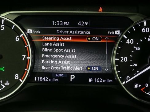 Used 2023 Nissan Rogue SV w/ SV Premium Package image 31