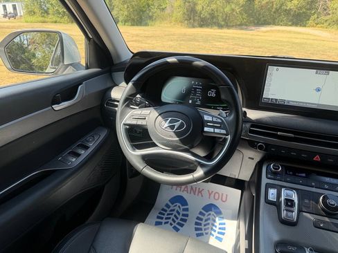 Used 2025 Hyundai Palisade SEL FWD image 14