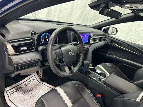 Used 2026 Toyota Camry SE FWD image 15