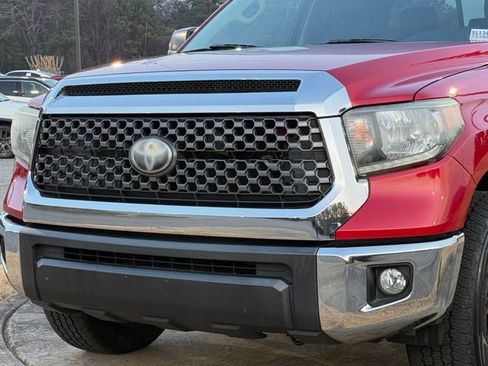 Used 2019 Toyota Tundra SR5 w/ SR5 Upgrade Package image 10