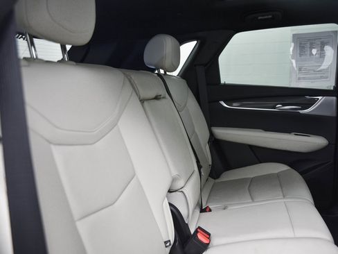 Used 2023 Cadillac XT5 Sportv image 14