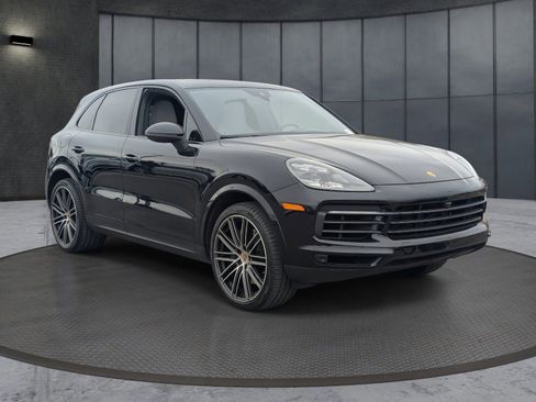 Used 2022 Porsche Cayenne S Platinum image 8
