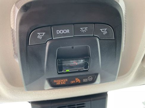 Used 2025 Toyota Corolla LE image 23