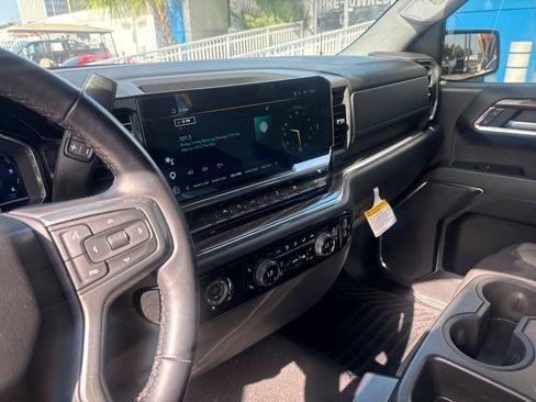 Used 2023 Chevrolet Silverado 1500 LT RWD image 18