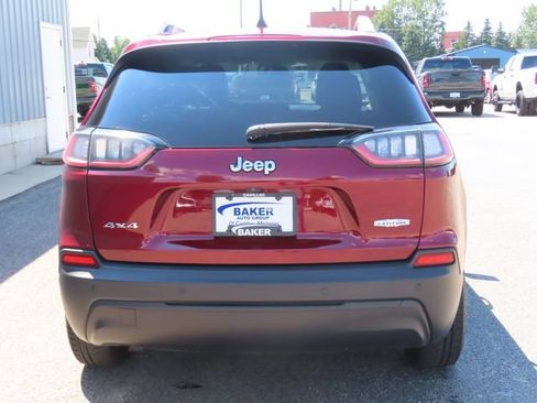 Used 2019 Jeep Cherokee Latitude Plus w/ Cold Weather Group AWD/4WD image 11