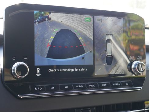 New 2025 Mitsubishi Outlander image 18