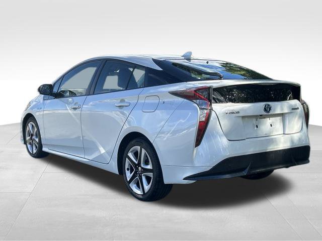 Used 2016 Toyota Prius Three Touring FWD image 3