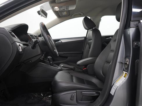 Used 2014 Volkswagen Jetta SE FWD image 20