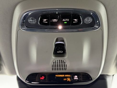 Used 2021 Volvo XC60 T6 Momentum image 24