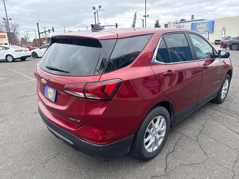 Used 2024 Chevrolet Equinox LT AWD/4WD image 9