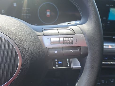 Used 2024 Hyundai Kona SEL w/ Convenience Package FWD image 17