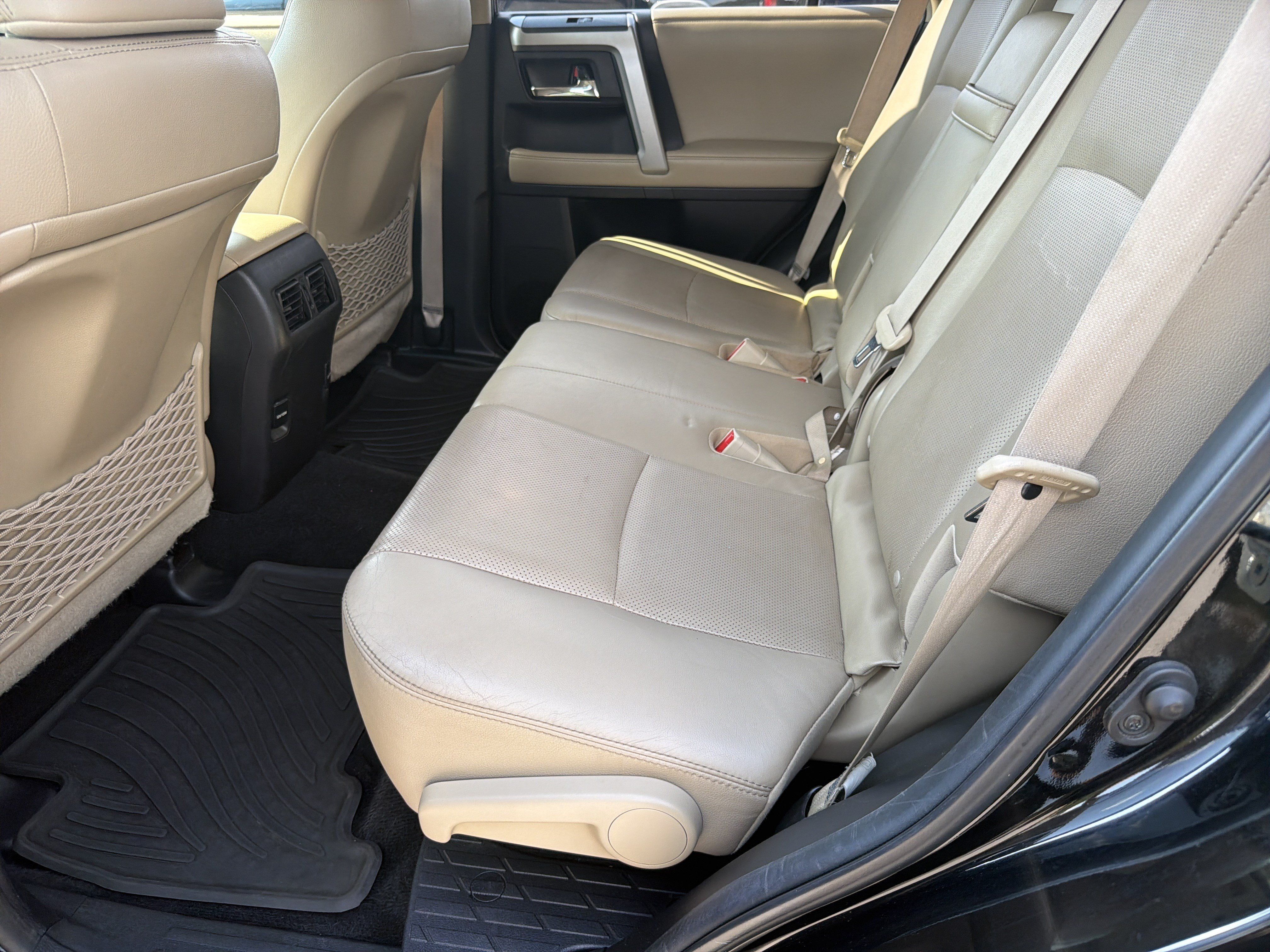 Used 2015 Toyota 4Runner Limited AWD/4WD image 30