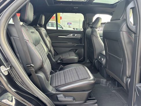 Used 2025 Ford Explorer ST-Line w/ Premium Package image 14