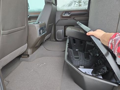 New 2025 GMC Sierra 3500 Denali w/ Technology Package image 32