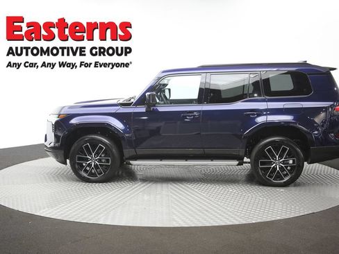 Used 2025 Lexus GX 550 w/ Accessory Package (2T) AWD/4WD image 64