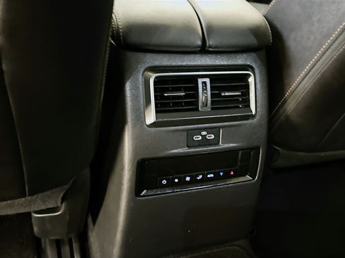 Used 2024 MAZDA CX-90 Plug-In Hybrid w/ Premium Pkg AWD/4WD image 29