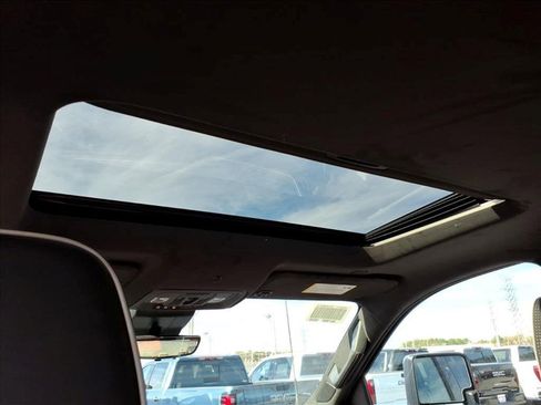 New 2026 GMC Sierra 2500 Denali Ultimate w/ Max Trailering Package image 16