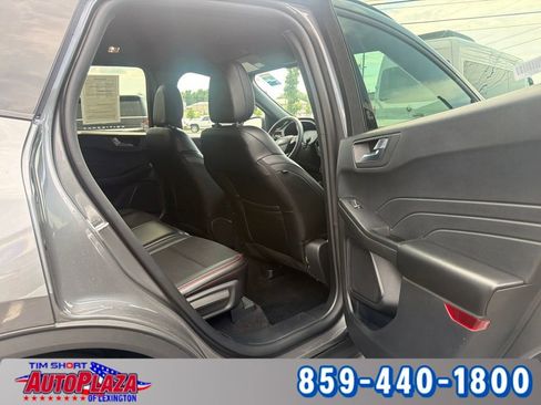 Used 2025 Ford Escape ST-Line AWD/4WD image 18