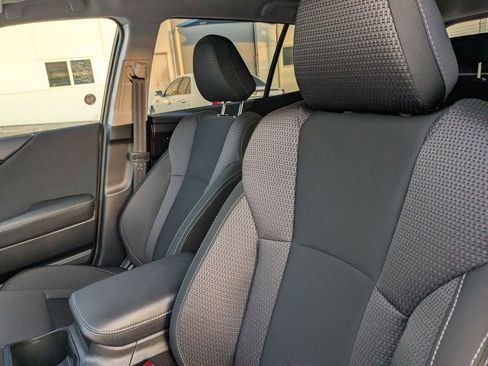 Used 2025 Subaru Outback Premium image 11
