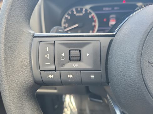 Certified 2023 Nissan Rogue SV FWD image 23