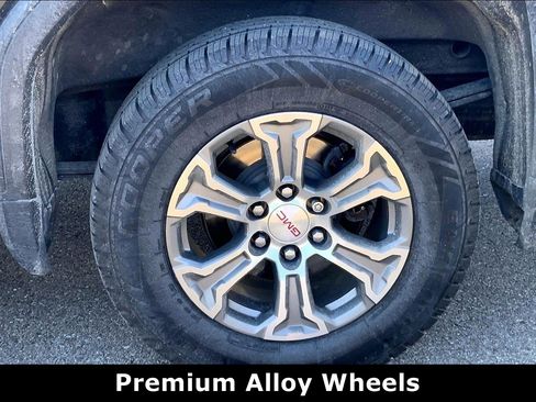 Used 2021 GMC Sierra 1500 SLT image 9