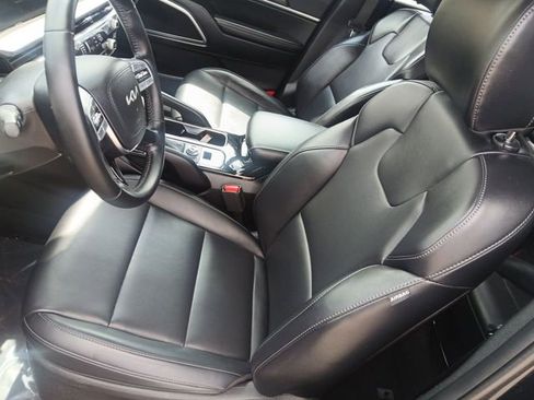 Used 2025 Kia Telluride S AWD/4WD image 11