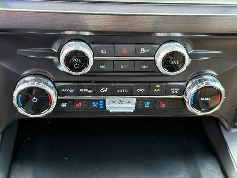 Certified 2026 Ford F250 Lariat w/ Lariat Ultimate Package AWD/4WD image 19