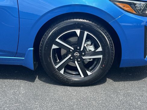 Used 2025 Nissan Sentra SV FWD image 33