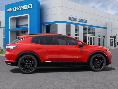 New 2025 Chevrolet Equinox EV RS w/ Convenience Package II image 29