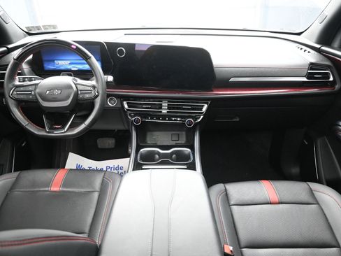 Used 2024 Chevrolet Traverse RS w/ LPO, Floor Liner Package image 23