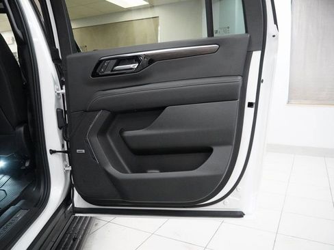 New 2025 Chevrolet Suburban Premier AWD/4WD image 52