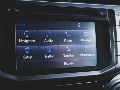 Used 2019 Toyota 4Runner SR5 AWD/4WD image 13