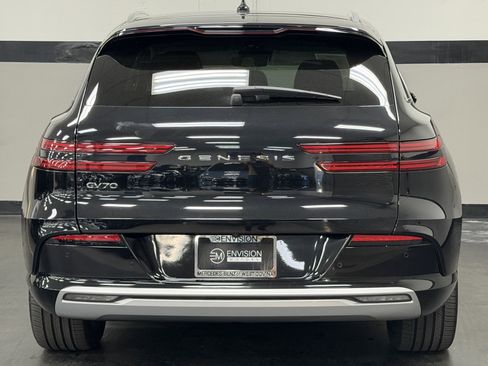 Used 2025 Genesis Electrified GV70 Advanced image 11